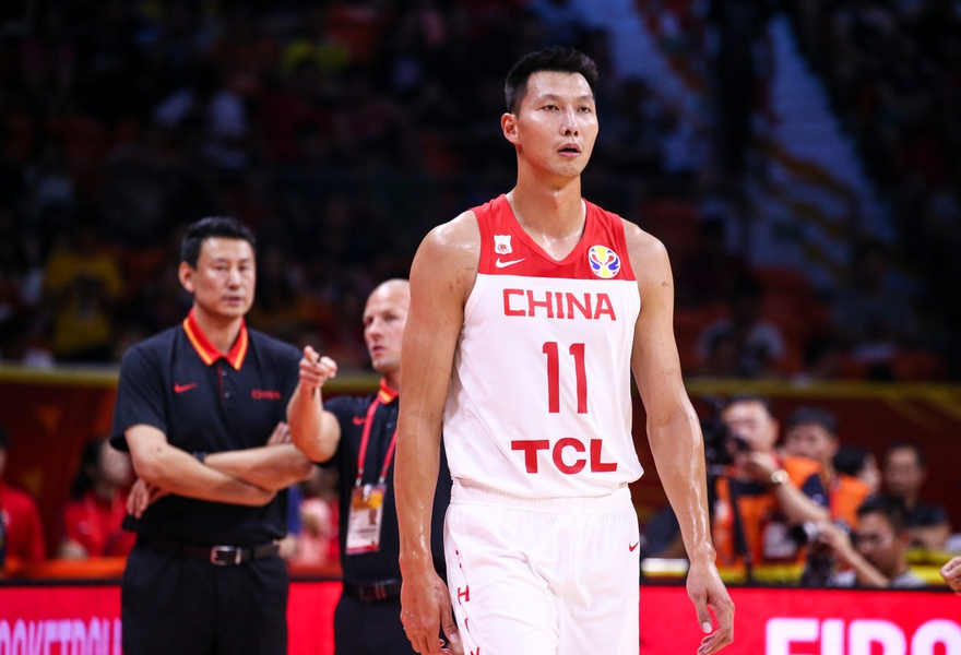 中国男篮赢得亚洲杯冠军，颜值担当易建联斩获MVP